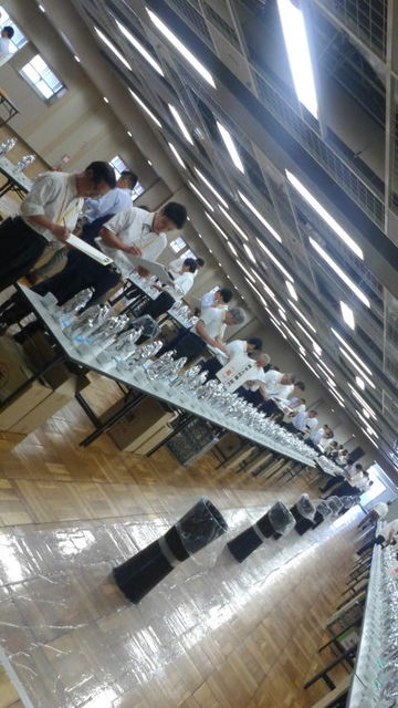 (2)審査員の皆さん審査中