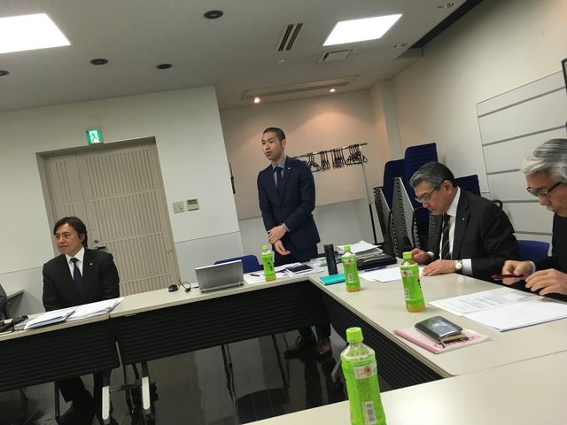 写真1 理事会開会