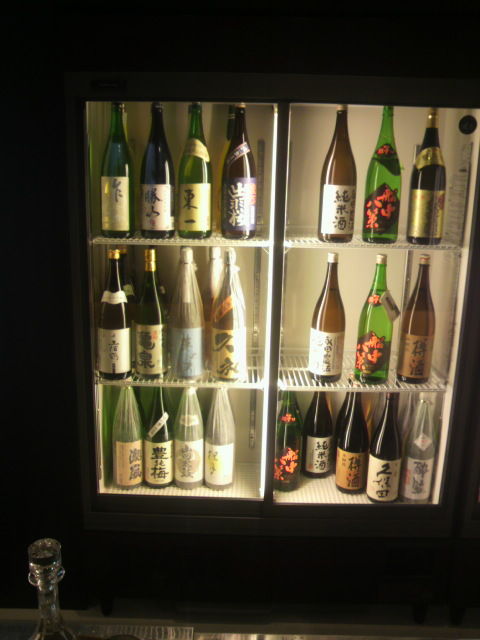 (4)冷蔵庫に土佐酒