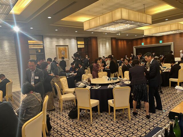 写真7 情報交換会会場にお客様