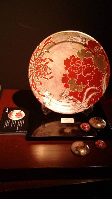 (12)鳳凰牡丹9寸皿(朱)