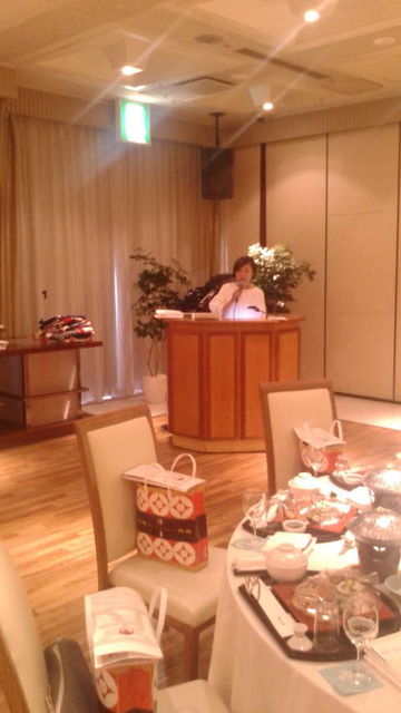 (8)�ʲ��ë�ܤ���