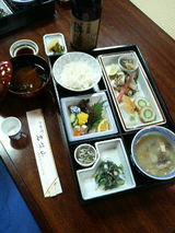 龍馬弁当と樽酒