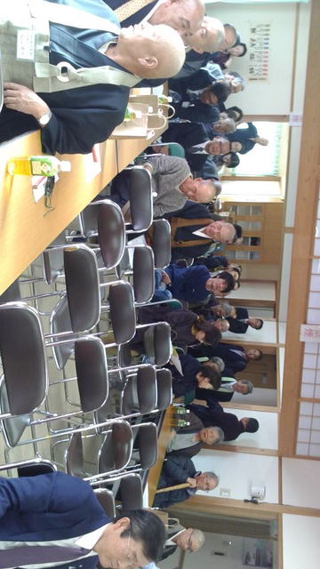 (11)集会所に集まる