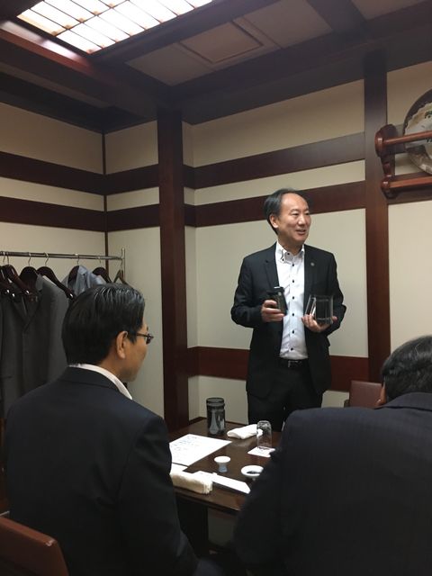 写真5 かね岩海苔岩崎社長