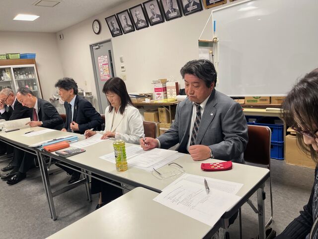 写真3 理事会風景