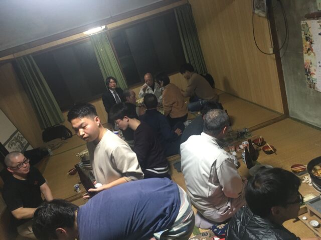写真8 宴席風景2