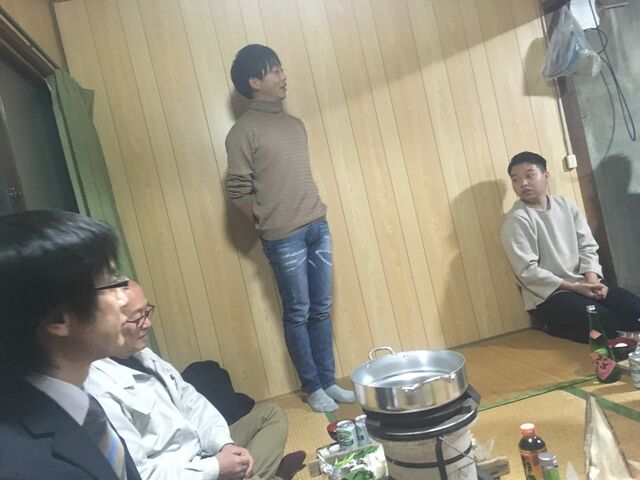 写真4 OBの皆さん近況報告