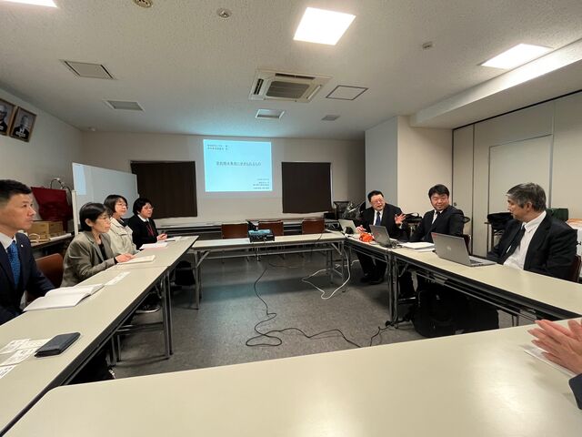 写真1 ミーティングスタート