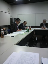 午後の会議風景