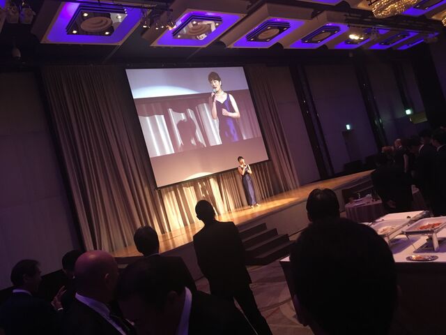 写真21 熱唱中