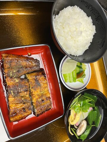 写真25 蒲焼き・肝吸い・ご飯・漬物