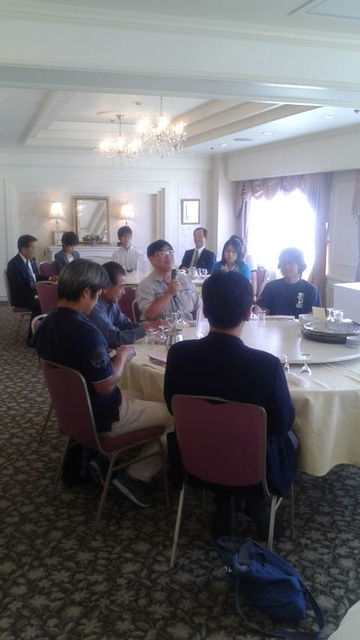 (2)���ں�����β�װո��򴹲�