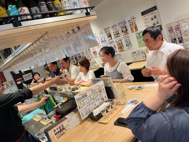 写真8 さらにお客様来店