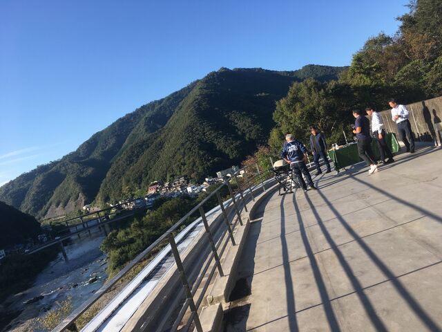 写真1 テラスでバーベキュー