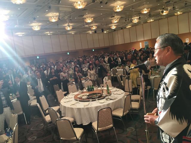 写真20 池田町長乾杯