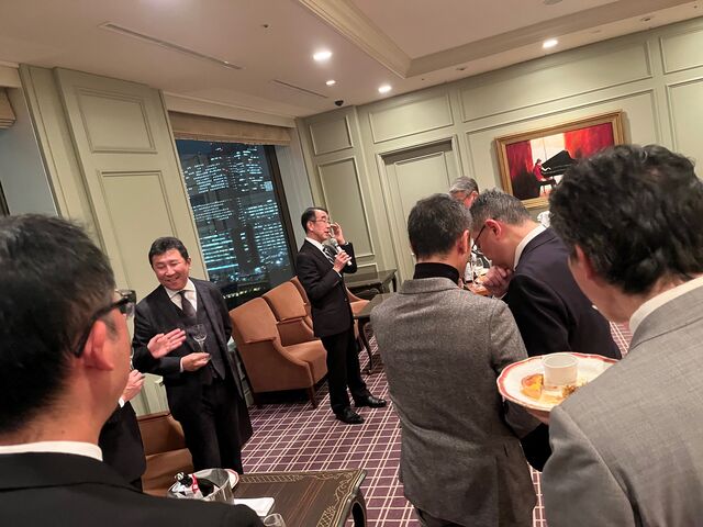 写真25 思い出語る佐浦社長