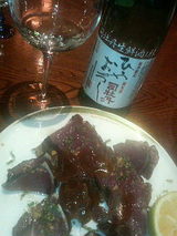 ひやおろし純米酒と戻りカツオ塩タタキ