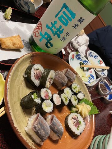 写真16 裏司牡丹生と寿司盛り