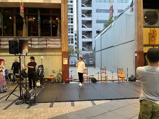 写真12 開会・岡添会長