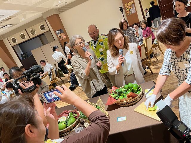 写真40 解体ショー風景