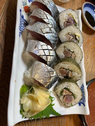 写真13  サバ寿司と土佐巻き