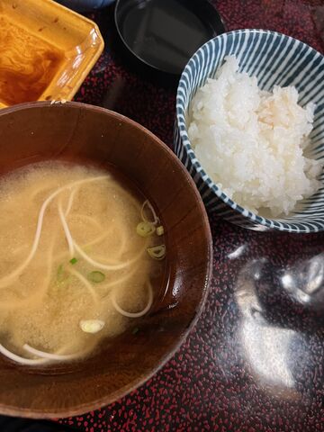 写真19 新米ご飯と味噌汁