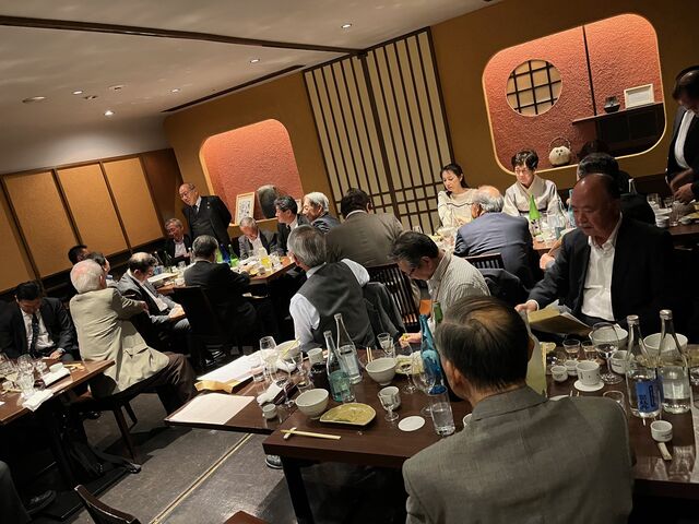 写真18 濱田社長中〆挨拶