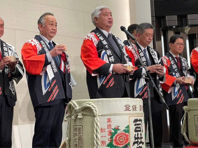 写真17 中谷衆議院議員乾杯発声