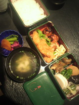 三段重ね弁当
