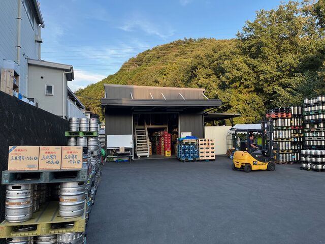 写真4 店裏の倉庫