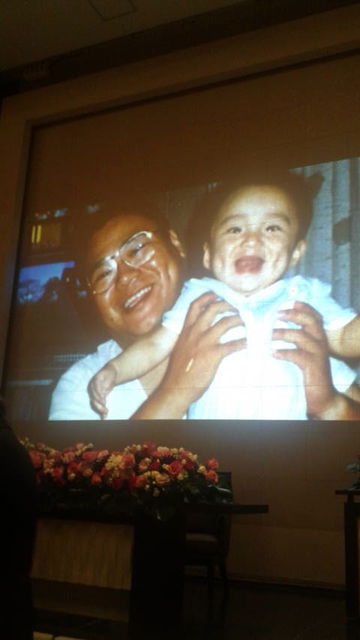 (13)新郎新婦幼少期の写真