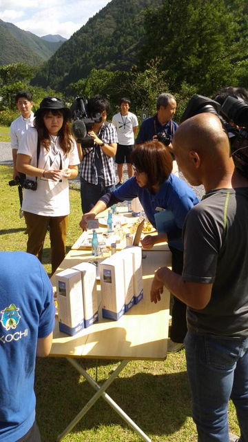 (11)�������2