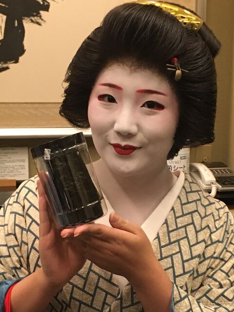 写真7 焼き海苔と由喜千代さん