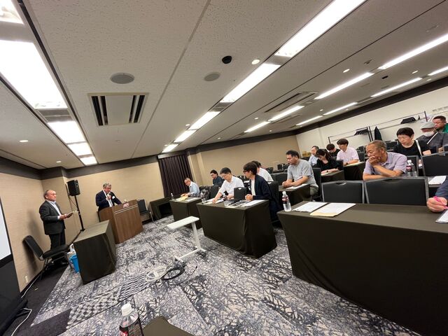 �̿�33  ���ļ�Ĺ�Ĳ񰧻�