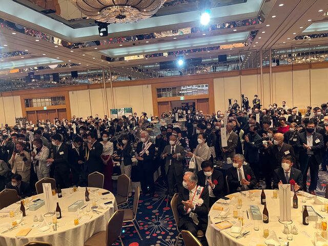 写真13 会場いっぱいの来場者