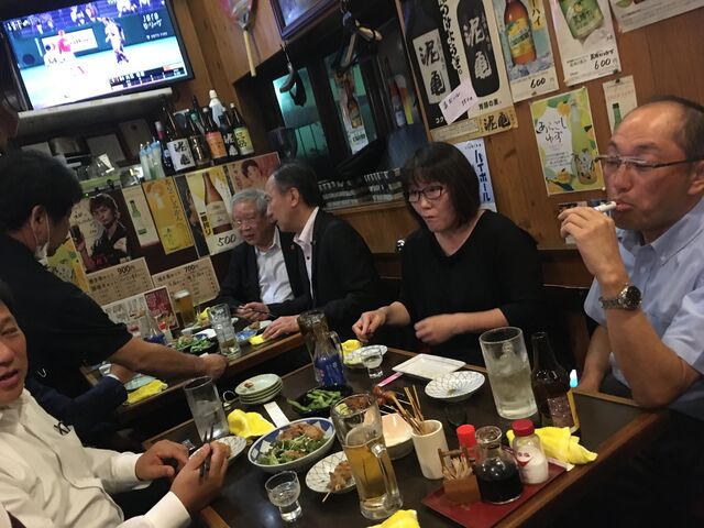 写真6 懇親会風景