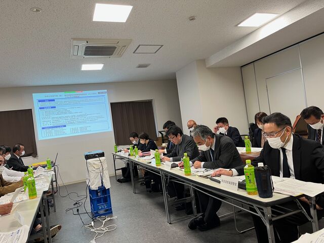 写真11 国税局より