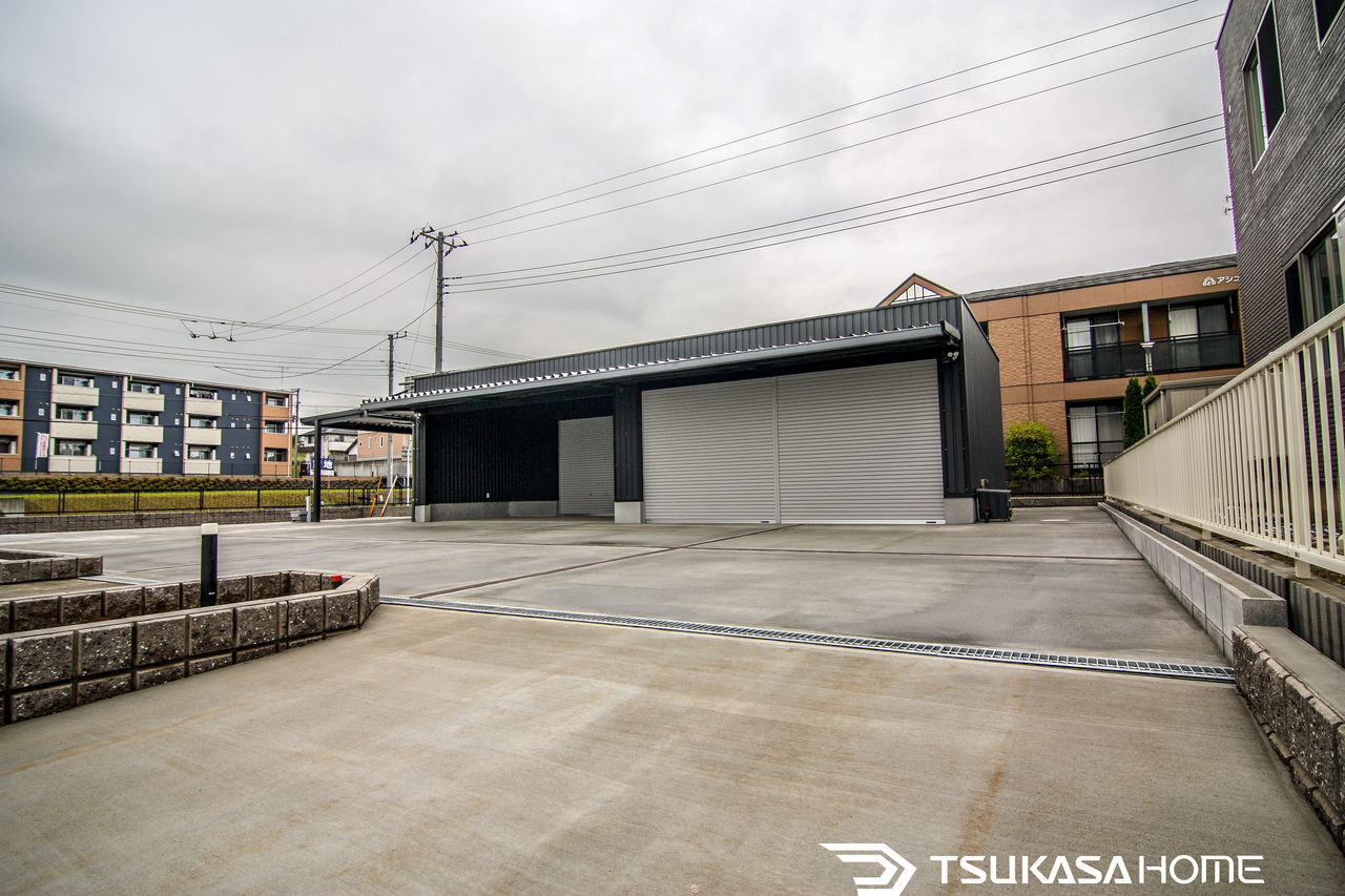 かっこいガレージ 倉庫 千葉県成田市久住 かっこいいデザイン車庫ガレージ 倉庫 ガレージハウス施工例