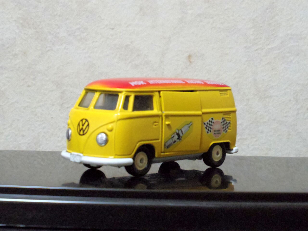 トミカダンディ デリバリーバン VW T1 : リターンコレクターオヤジのblog