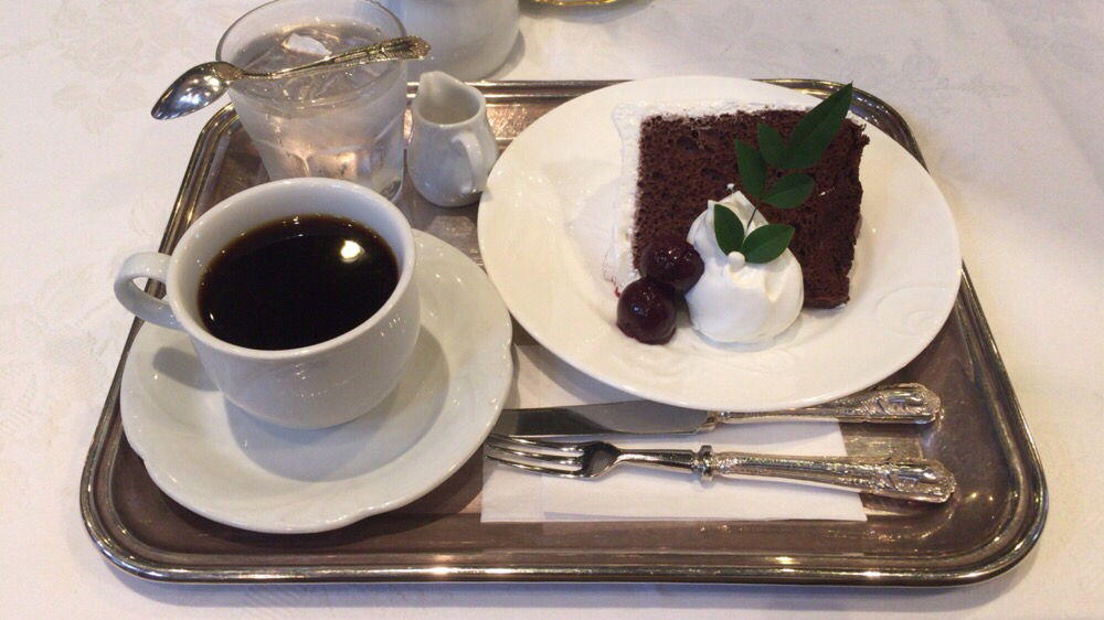 つまみぐい オーストリッヒカフェ ウィーン 周南市 カフェ ウィーン ヤムゼ ケーキ 周南 つけものいしのラーメンブログ 今日のホームラン