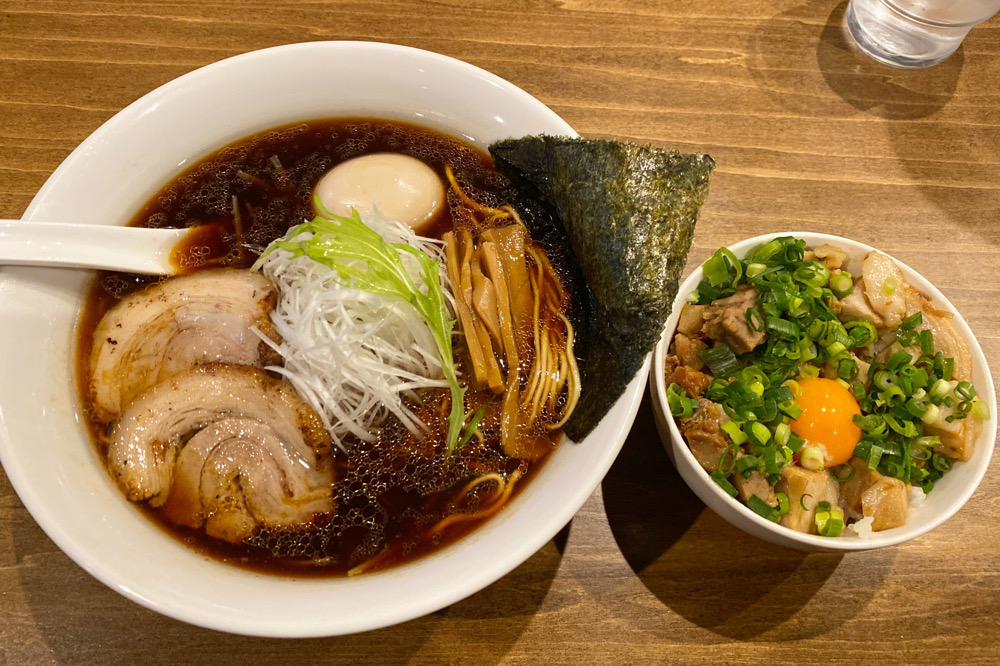 ラーメンファクトリー 岩国市 閉店 ラーメンファクトリー スーパーブラック トリぱいたん 大津家 しば田 スター食堂 ぶっとび亭 えびすこ いろは Kamoshi 岩国 つけものいしのラーメンブログ 今日のホームラン