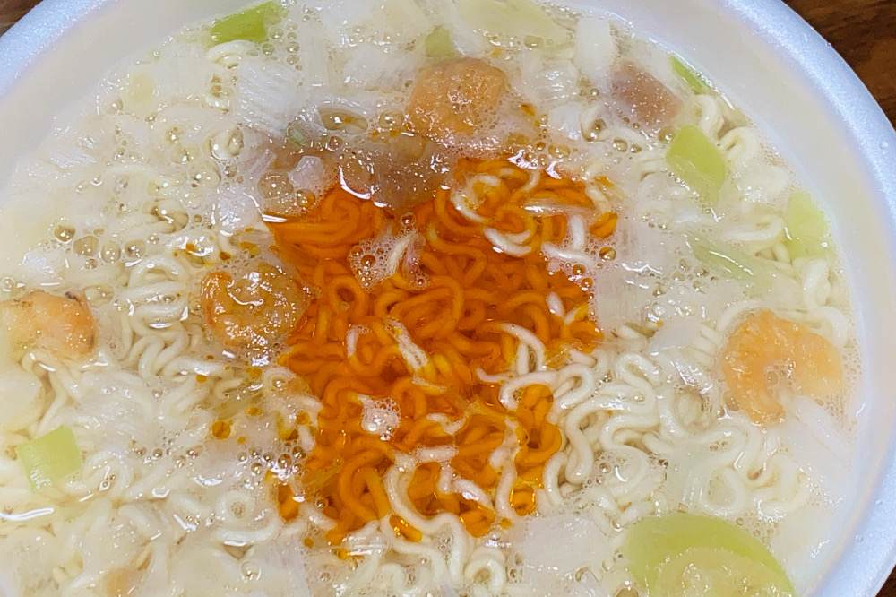 カップ麺】「金ちゃん ねぎらーめん（徳島製粉）」を食べてみた！ #金