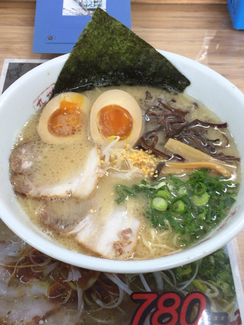 筑豊ラーメン 山小屋 光店 光市 ラーメン 山小屋 とんこつ 光市 つけものいしのラーメンブログ 今日のホームラン