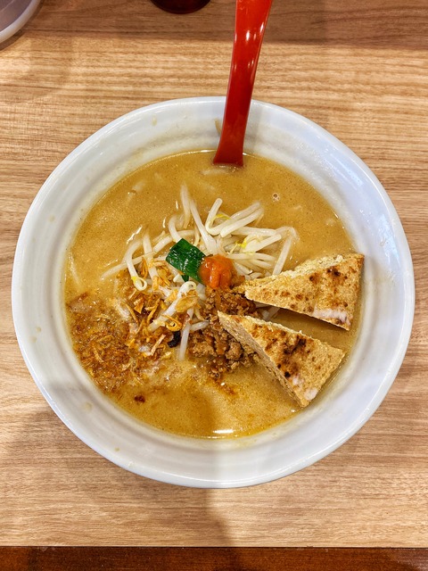 お菓子 食品 茶漬け ラーメン おつまみ ポテトチップス ブタメン 味噌汁 サッポロ一番 タテビッグ（日高屋監修 チゲ味噌ラーメン）｜カップ