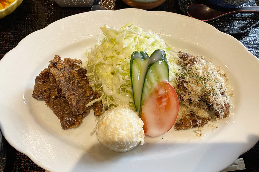 つまみ食い レストラン グリーンガーデン の くじらの食べ比べ定食 周防大島 グリーンガーデン くじらの竜田揚げ くじらのアングレース みかん鍋らーめん 節分 周防大島 つけものいしのラーメンブログ 今日のホームラン