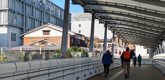 PXL_20251127_003945883