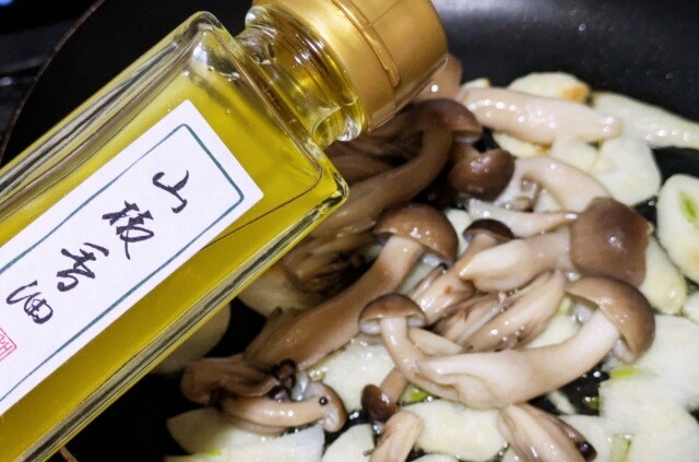 PXL_20251217_015633270