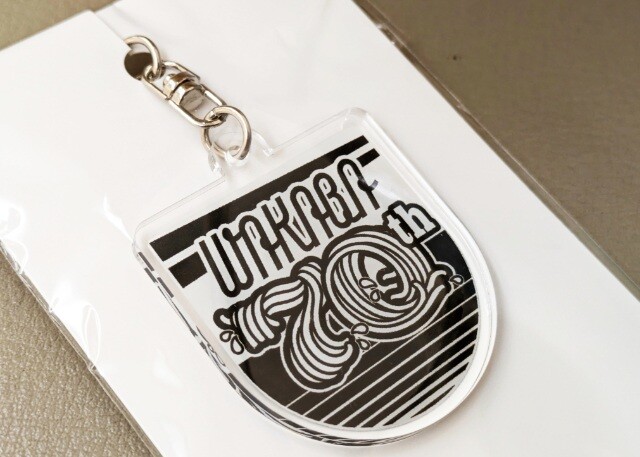 PXL_20251201_233340228