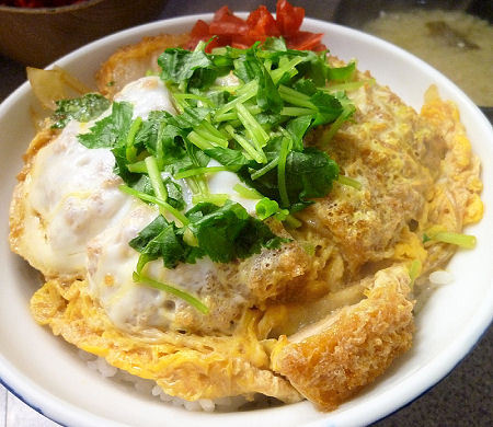 豊ちゃん カツ丼 磯野家 しょうが焼き定食 ほか 春は築地で朝ごはん
